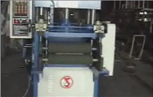 半自動送料沖型截斷機